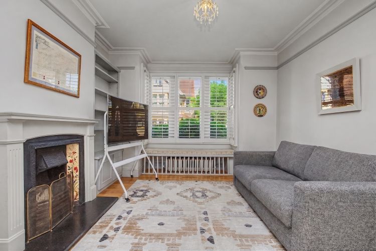 Property photo 2 of 9 329825
