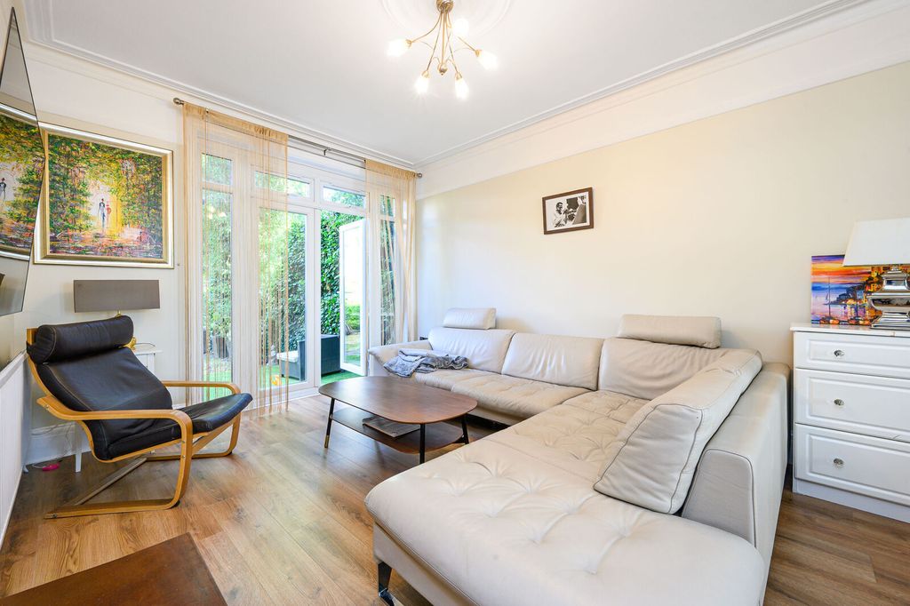 Property photo 3 of 14