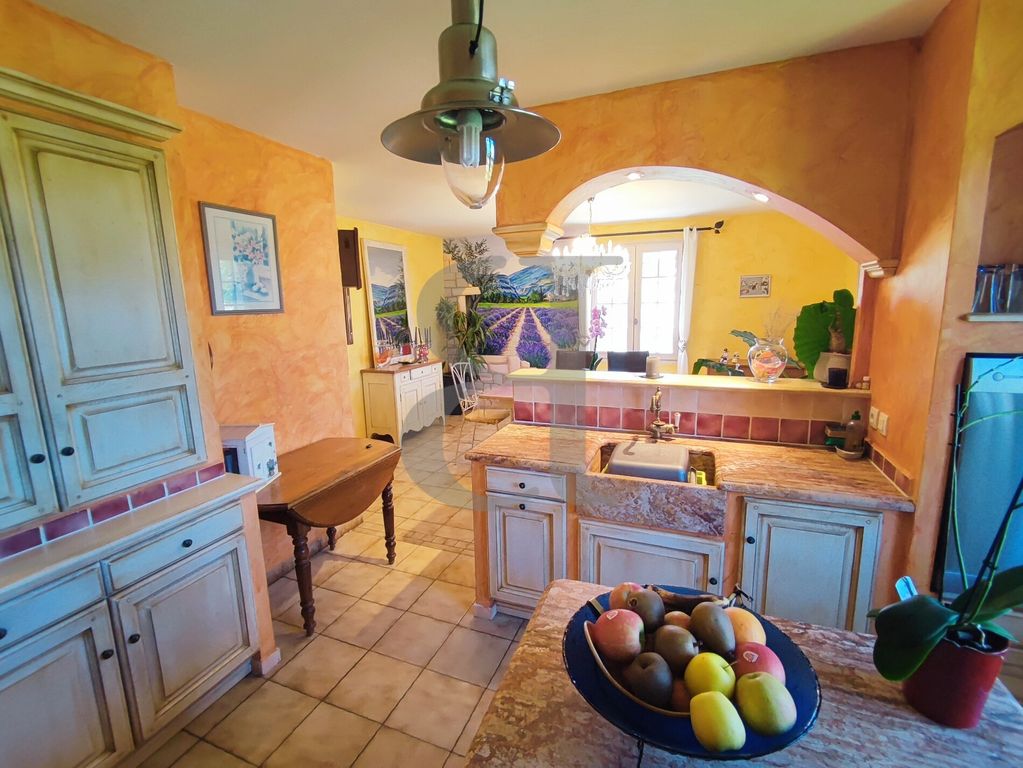 Property photo 3 of 28