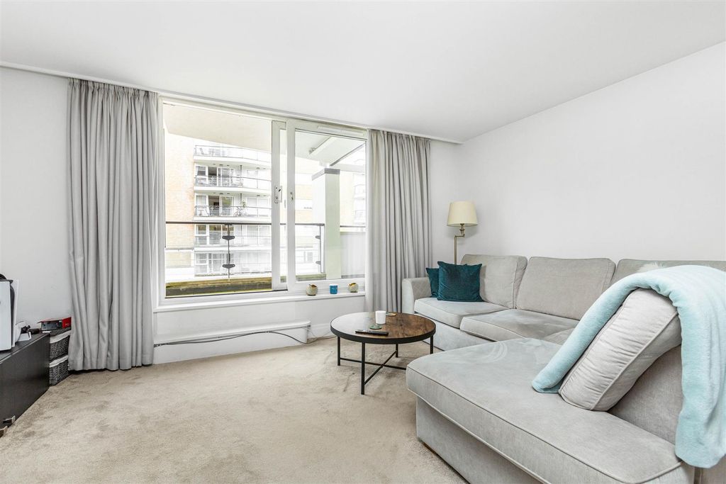 Property photo 2 of 13 Reception