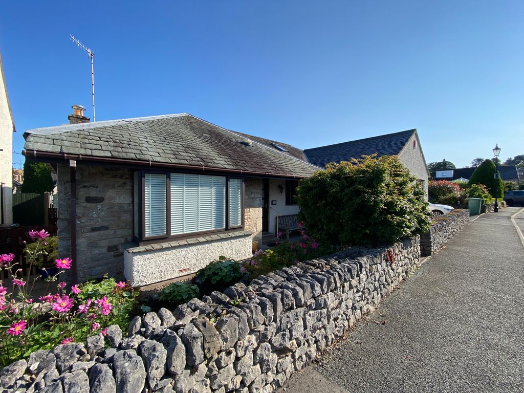 Property photo 1 of 23