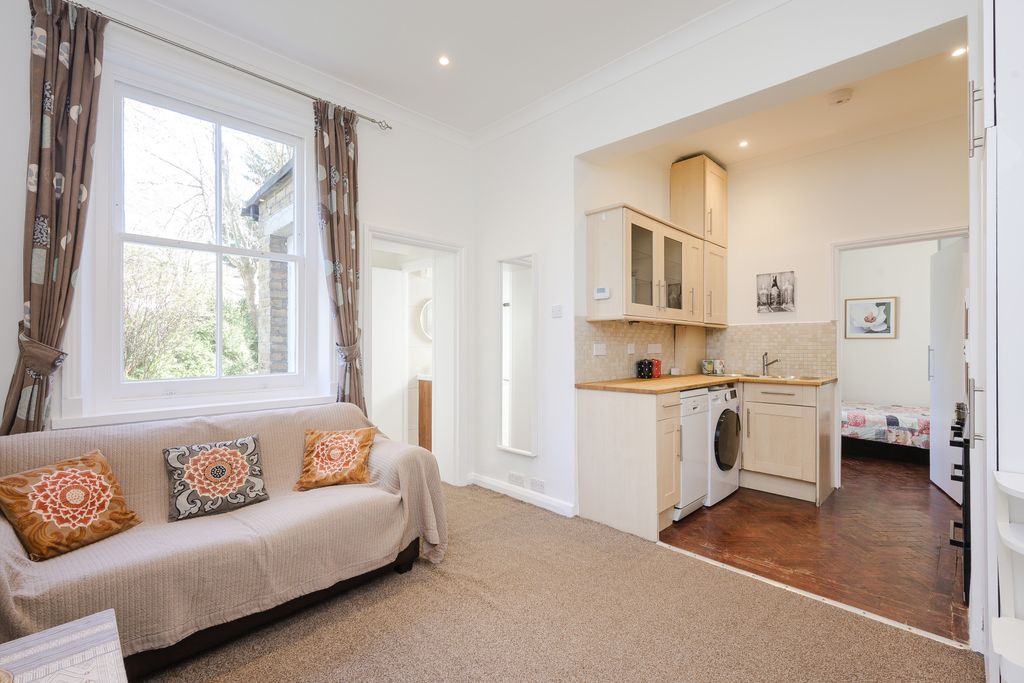 Property photo 2 of 13 Picture No. 02