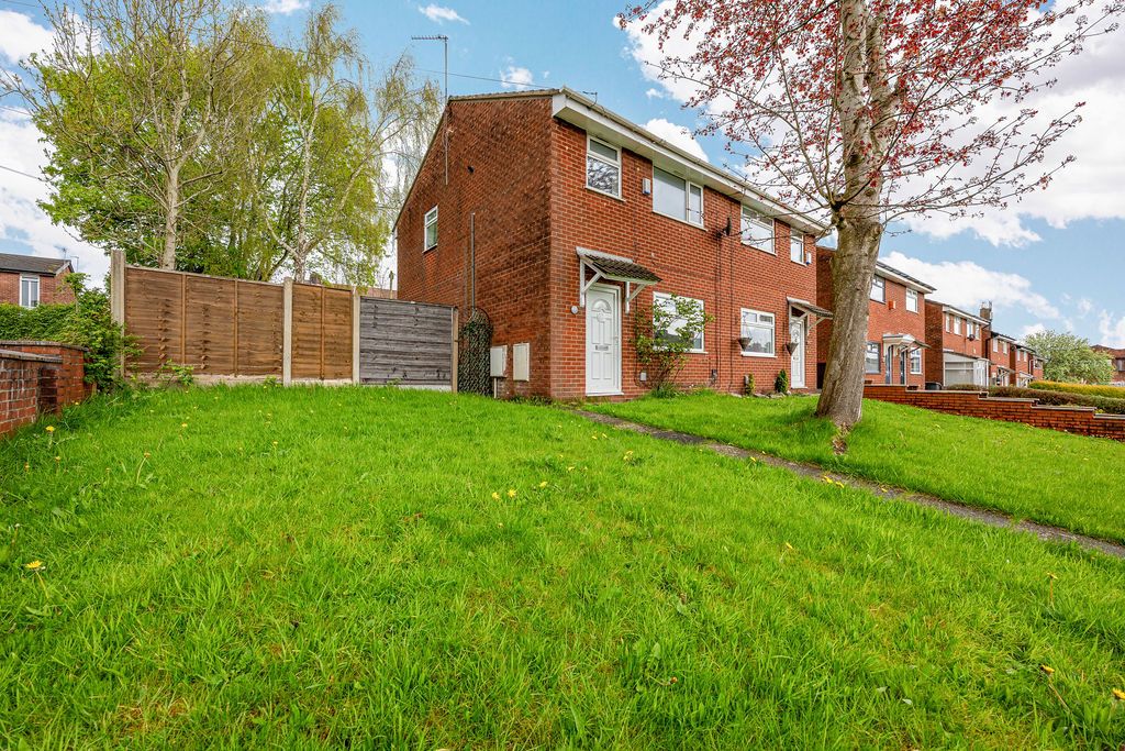 Property photo 3 of 21 Gallery