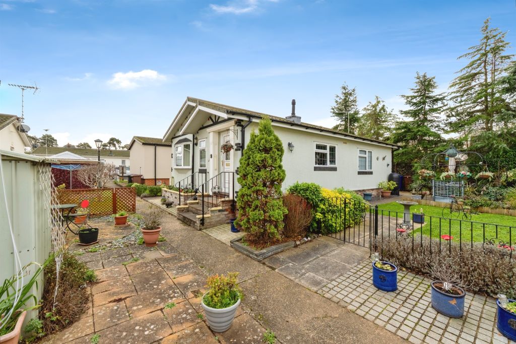 Property photo 2 of 11