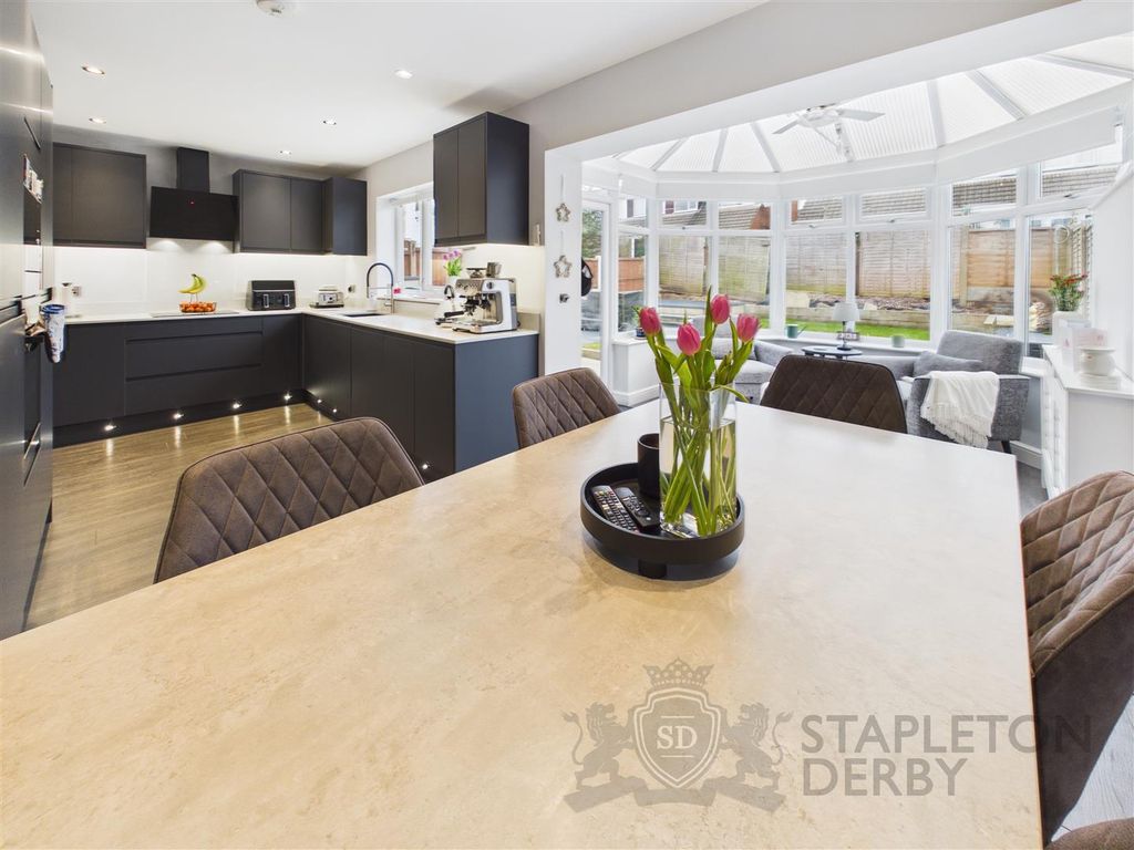 Property photo 1 of 15 Cam04709G0-Pr0330-Still008.Jpg