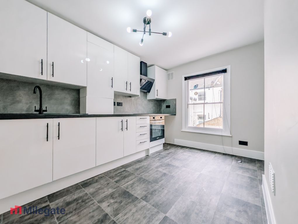 Property photo 2 of 8 Photo 2