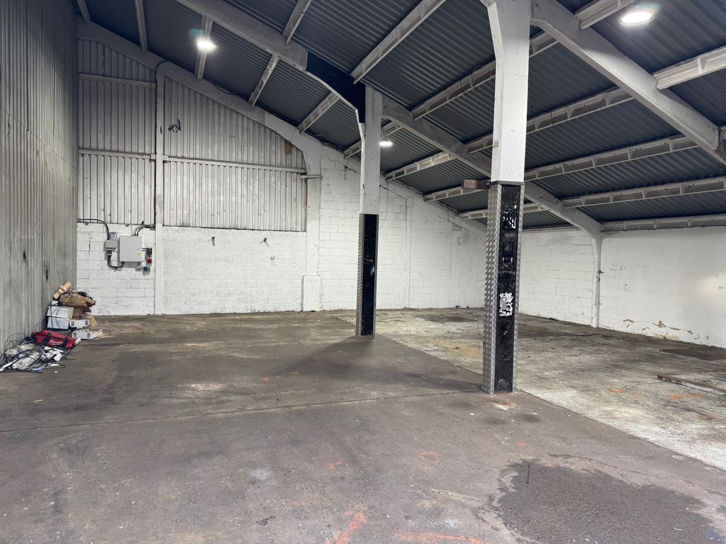 Property photo 2 of 3