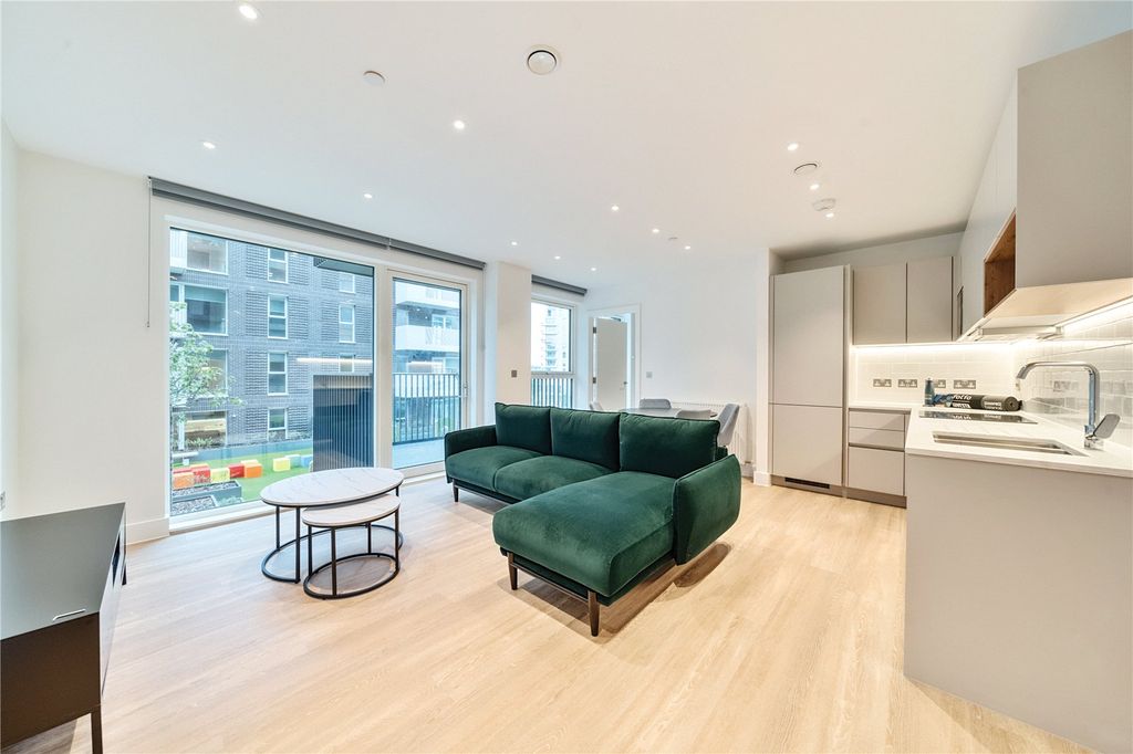 Property photo 1 of 18 Picture No. 21