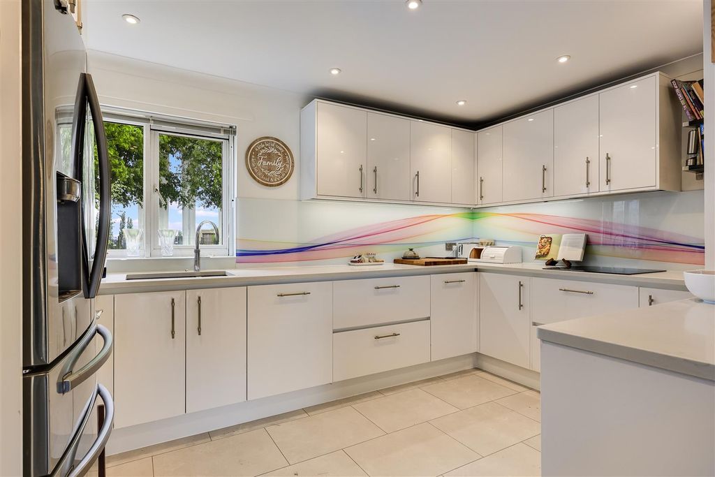 Additional image 5 of 3 bed detached house for saleHeaton Close, Ely CB7