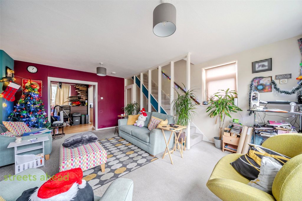 Property photo 3 of 16 Picture No. 06