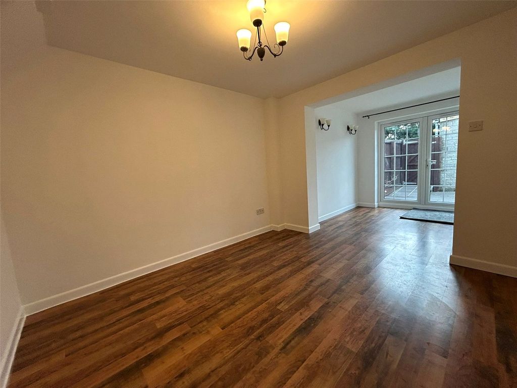 Property photo 3 of 12 Picture No. 05