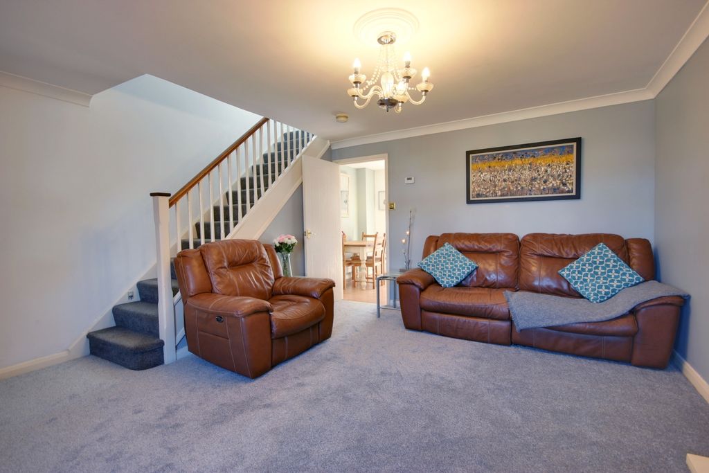 Property photo 1 of 18 1 Lounge B