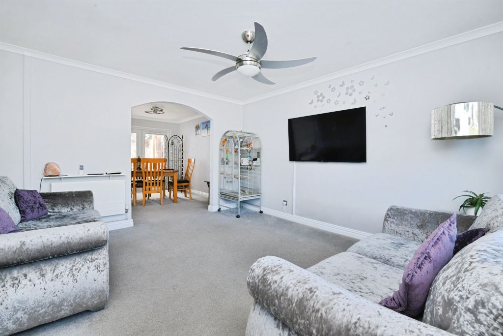 Property photo 3 of 22
