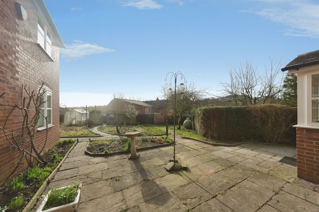 Property photo 3 of 23