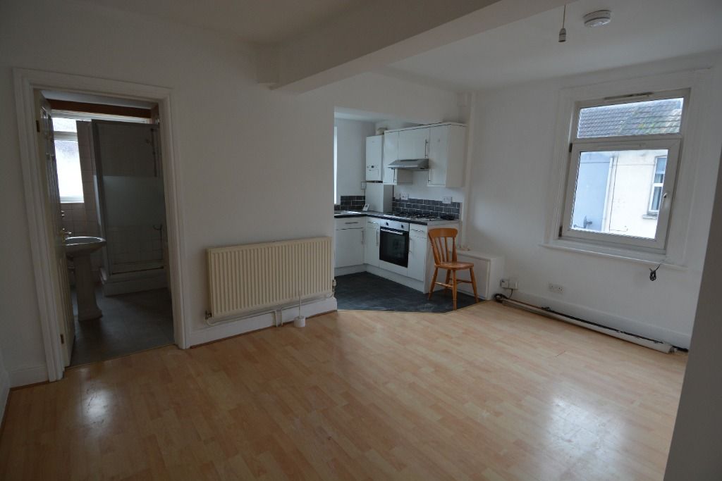 Property photo 2 of 4