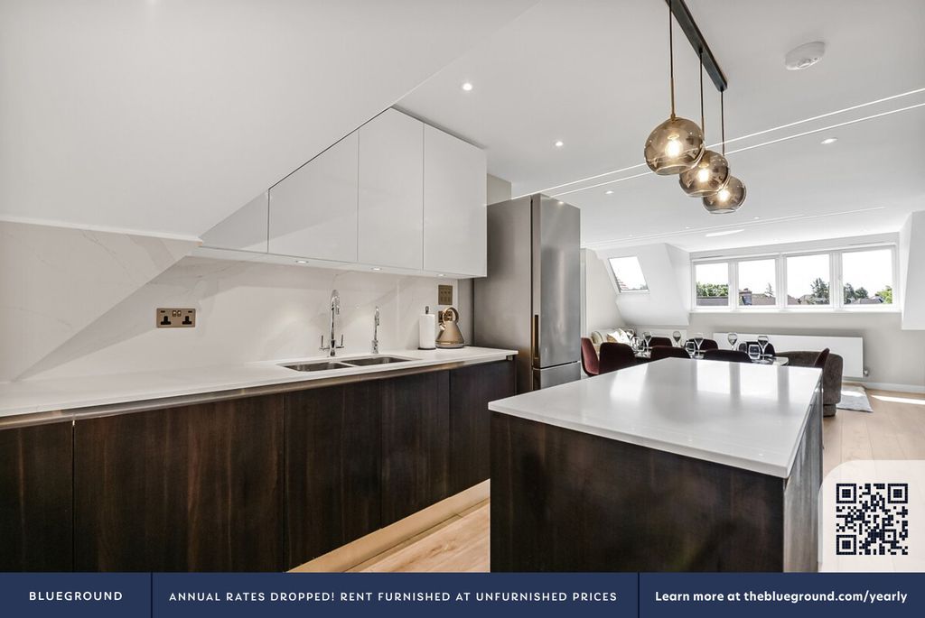 Property photo 3 of 33 Fully Equipped Kitchen