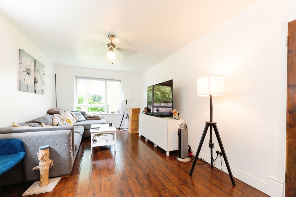 Property photo 1 of 17 Photo