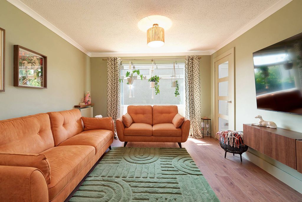Property photo 3 of 23