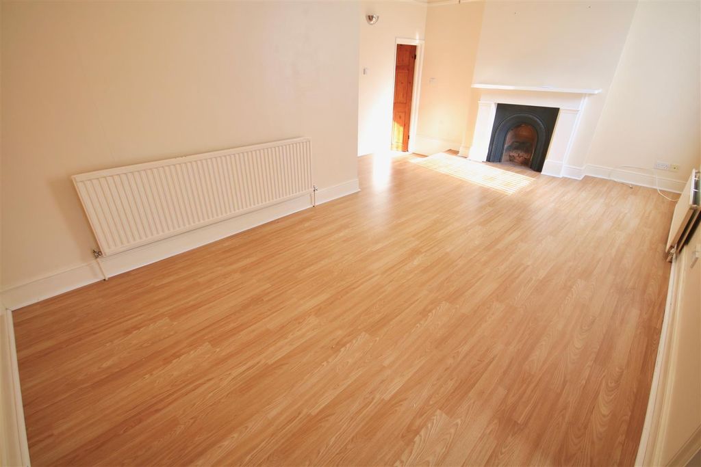 Property photo 2 of 9 Tkbxt5Bpxugmjwq3Pgw43Q.Jpg