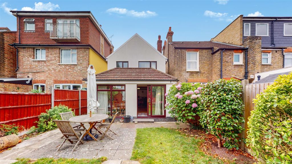 Property photo 1 of 12 Private Rear Garden