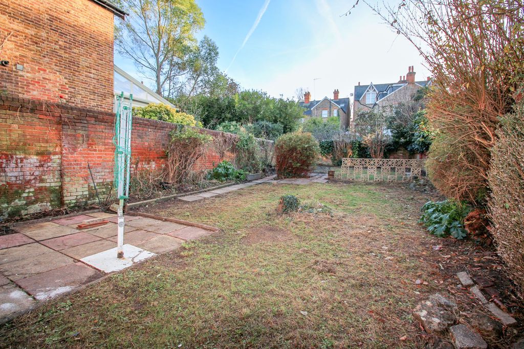 Property photo 2 of 9