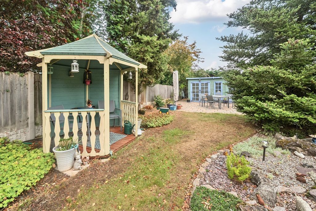 Property photo 3 of 19