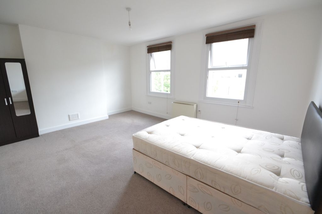 Property photo 2 of 7
