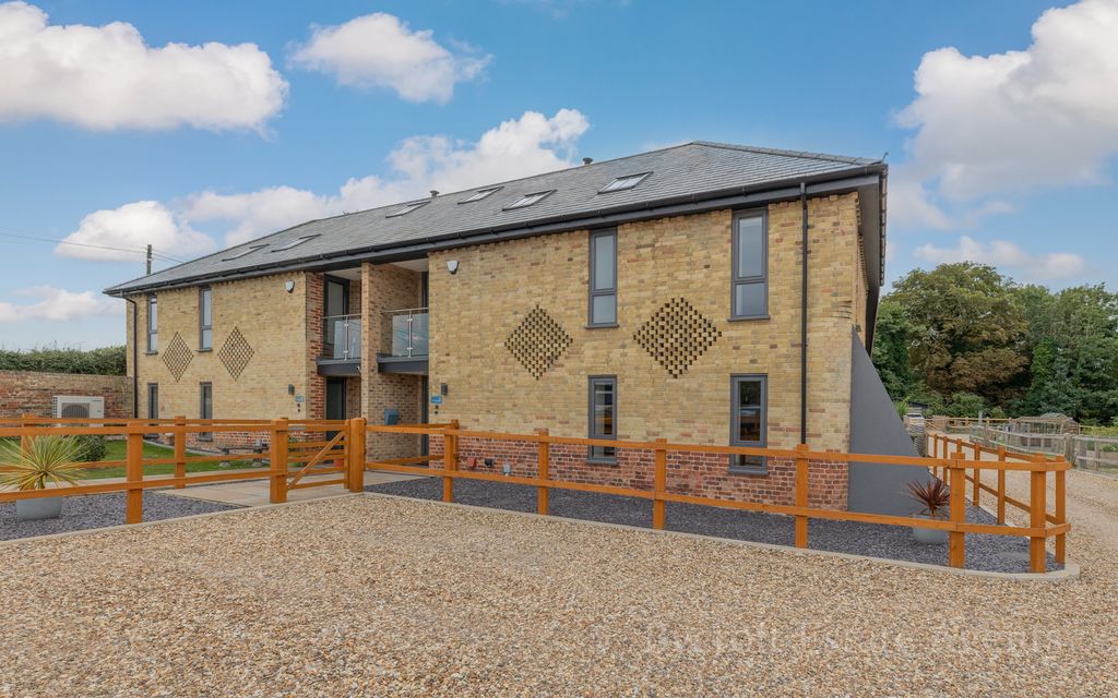 Property photo 1 of 26