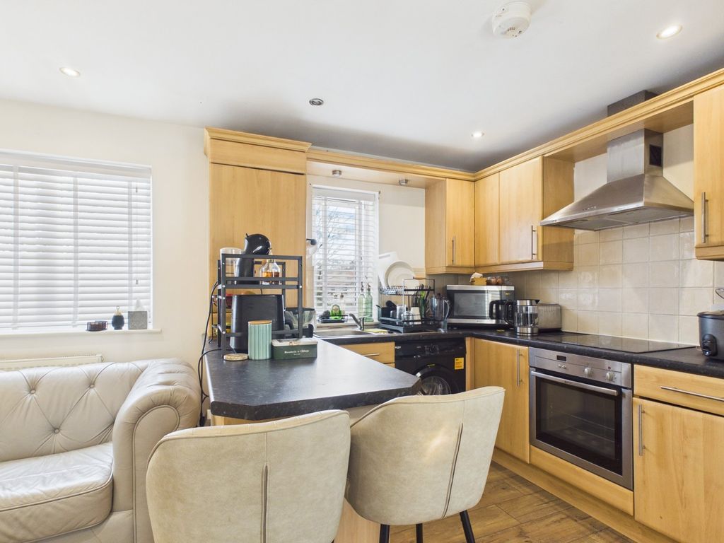 Property photo 2 of 10 Picture No. 11