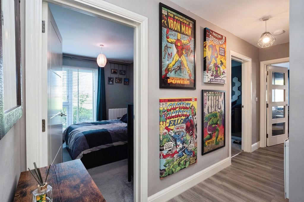 Property photo 2 of 17