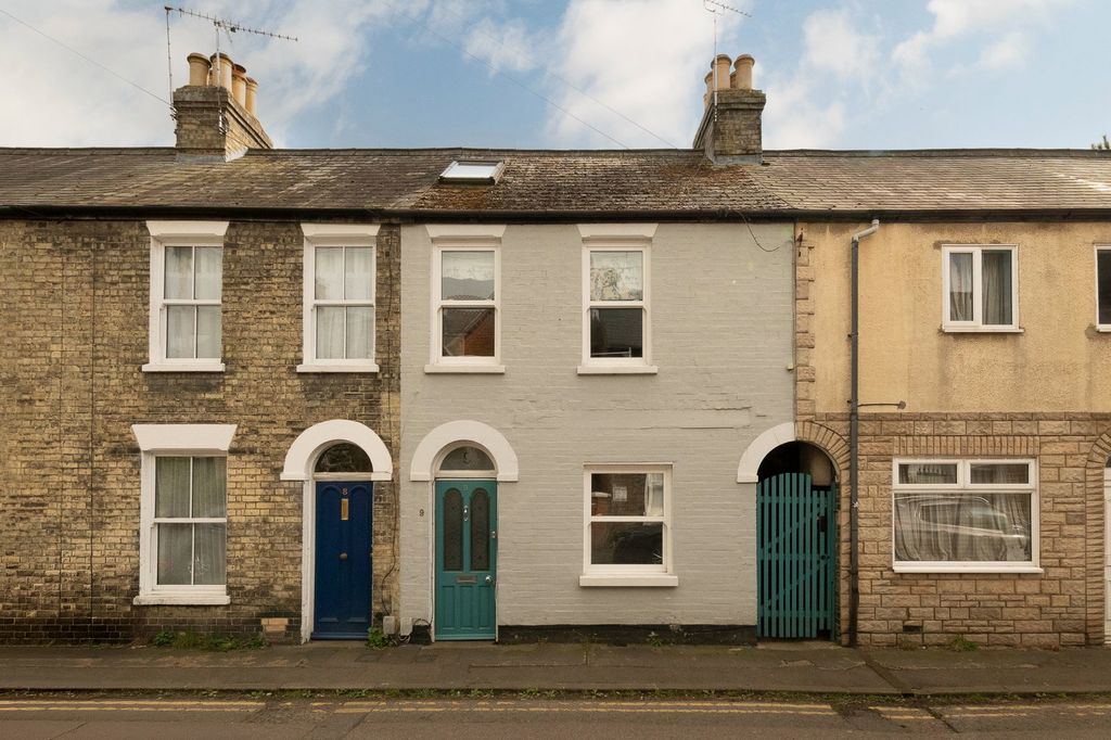 Property photo 1 of 16