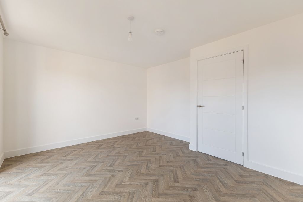 Property photo 3 of 10 Photo