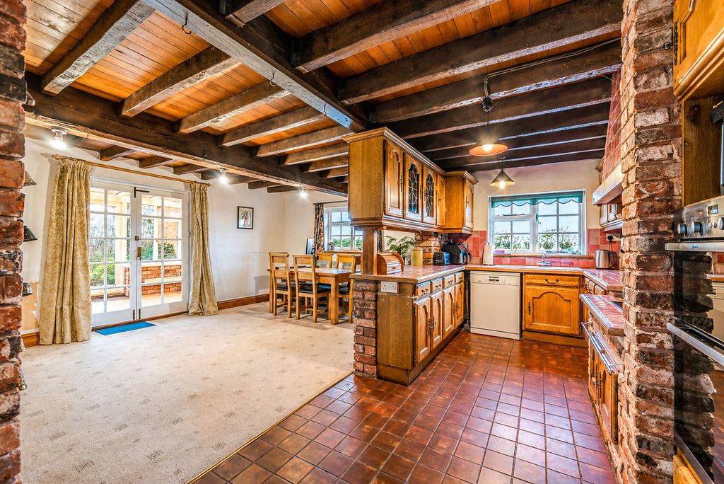 Property photo 3 of 30