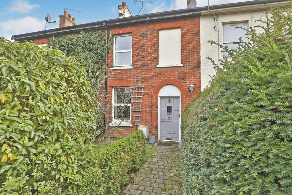 Property photo 1 of 12