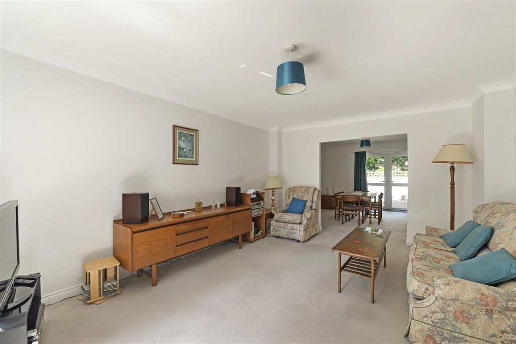 Property photo 3 of 21 02.Jpg