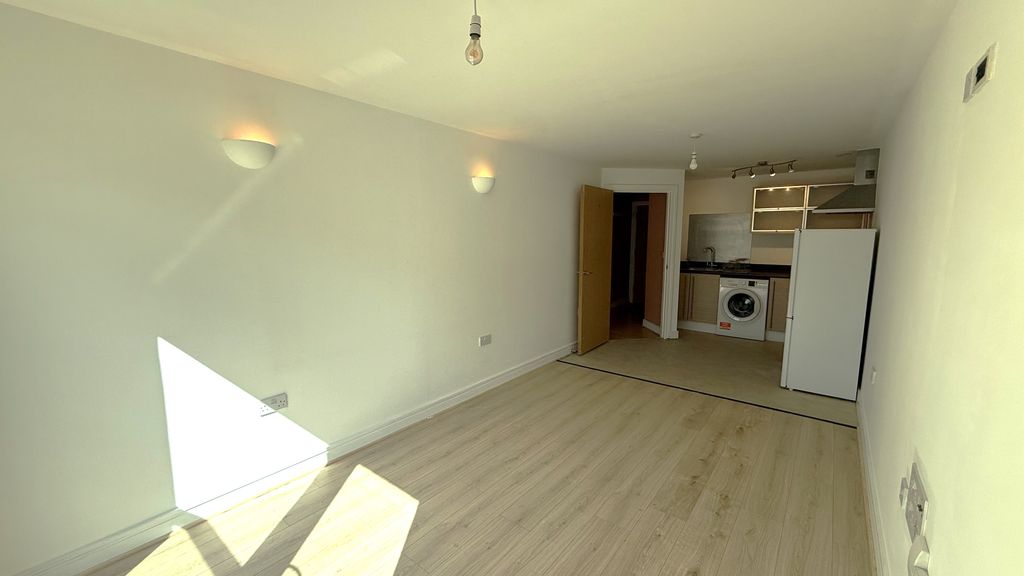 Property photo 3 of 9 Living Room