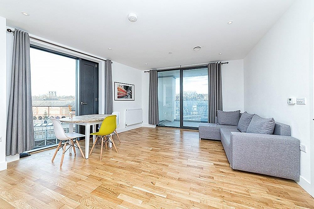 Property photo 2 of 8 Living Room - River Mill One, Lewisham Gateway - P