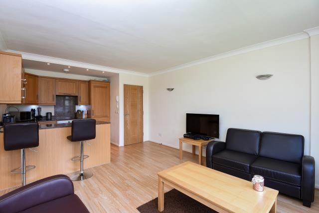 Property photo 3 of 8 Reception Room