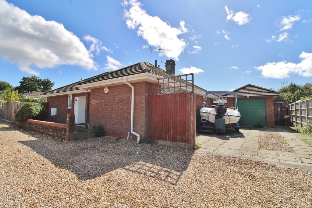 Property photo 1 of 22