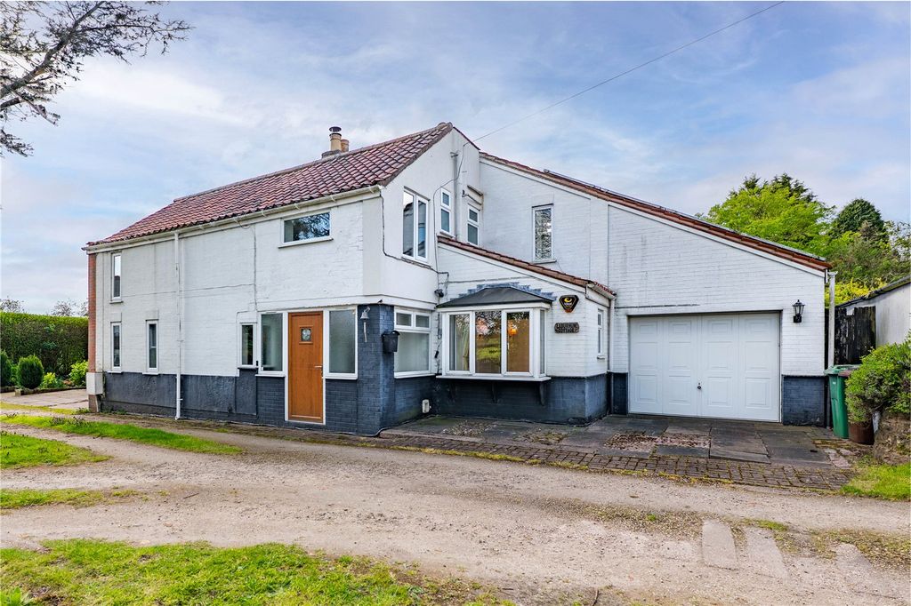 Property photo 2 of 42 Picture No. 63