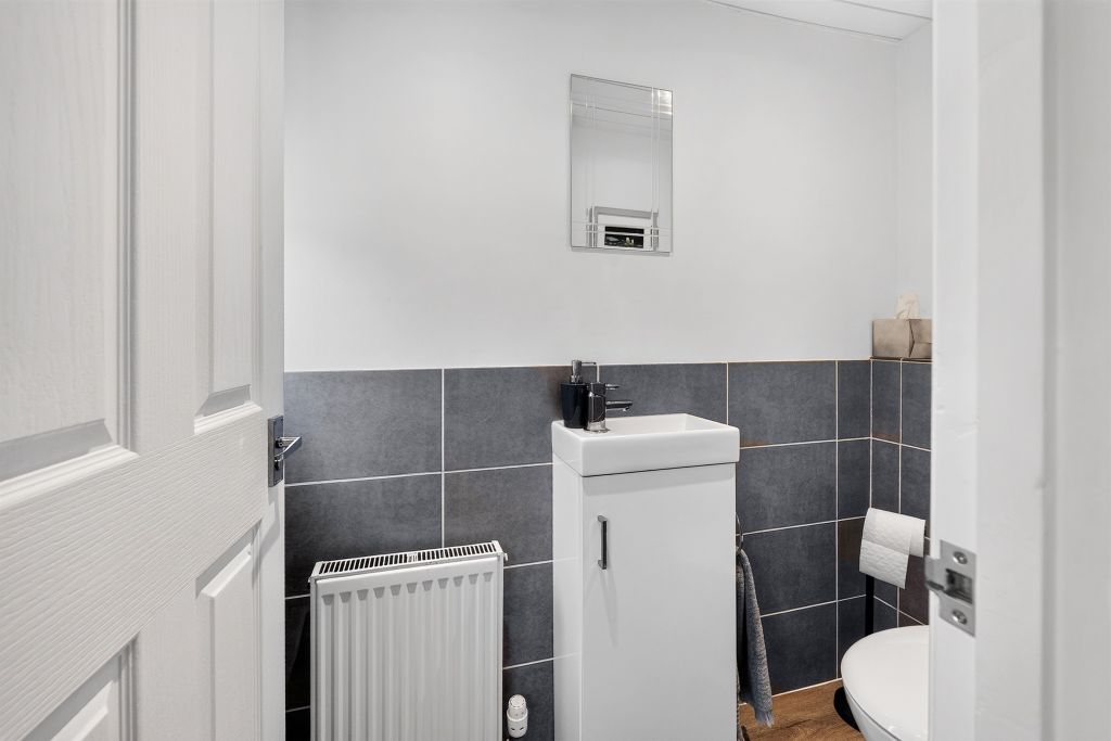 Property photo 3 of 25