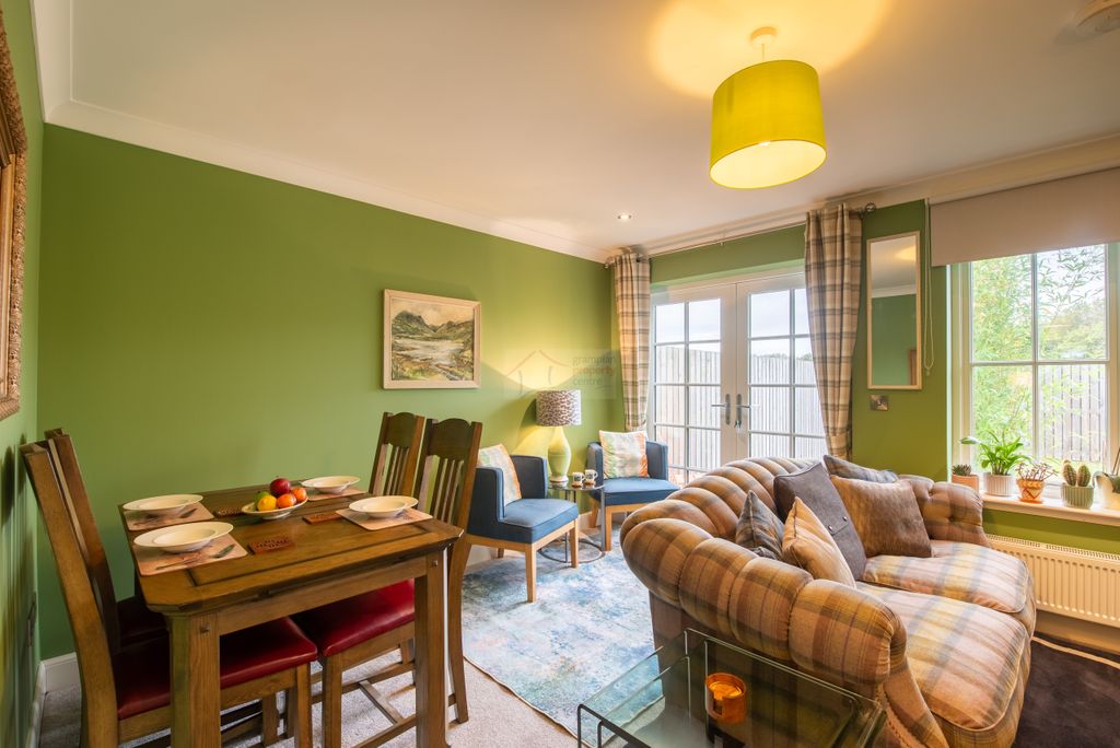 Property photo 2 of 20 Lounge