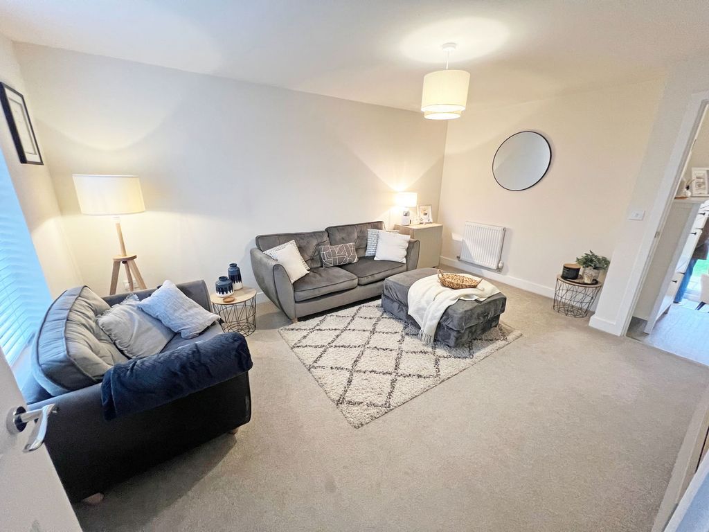 Property photo 2 of 22