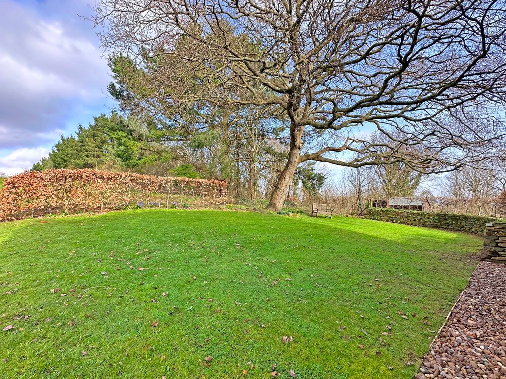 Property photo 3 of 26