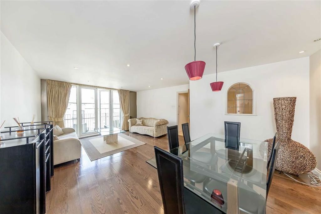 Property photo 3 of 6