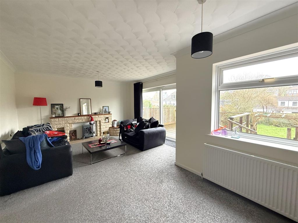 Property photo 3 of 13 3.Jpeg