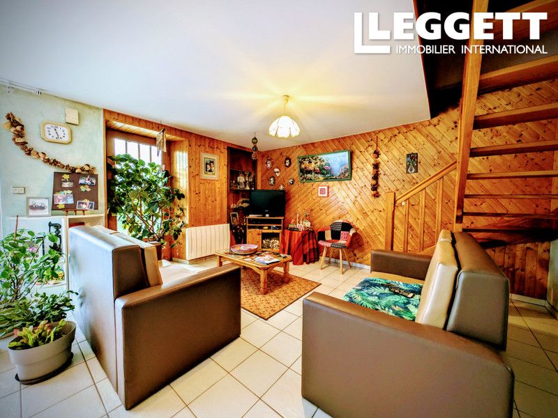 Property photo 2 of 10