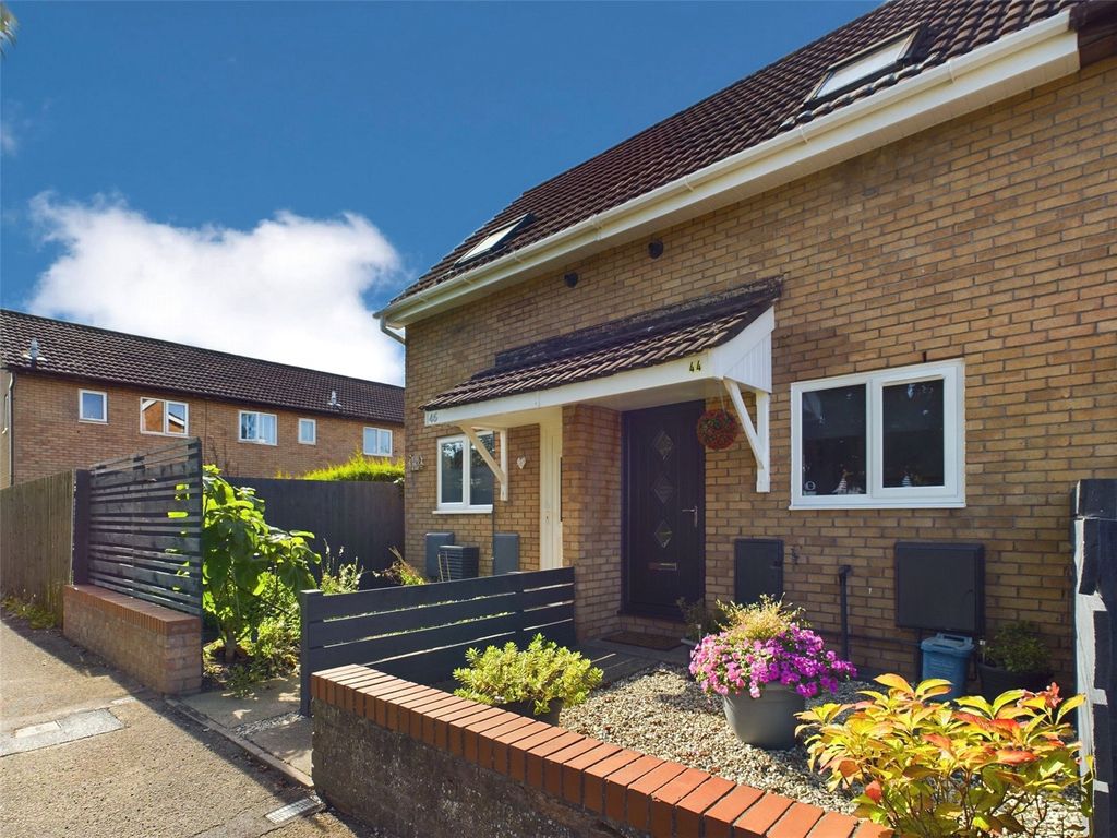 Property photo 1 of 23 Picture No. 01