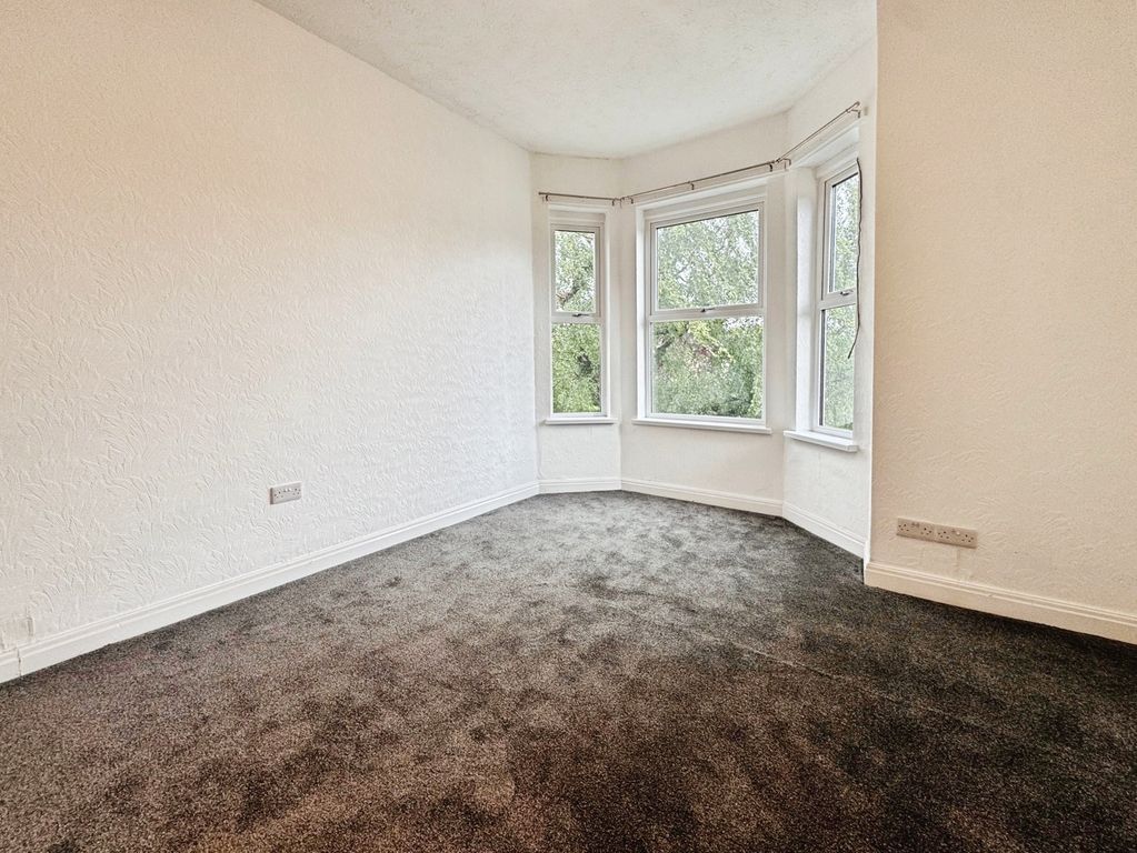 Property photo 3 of 9 Pbox-Img.Jpg