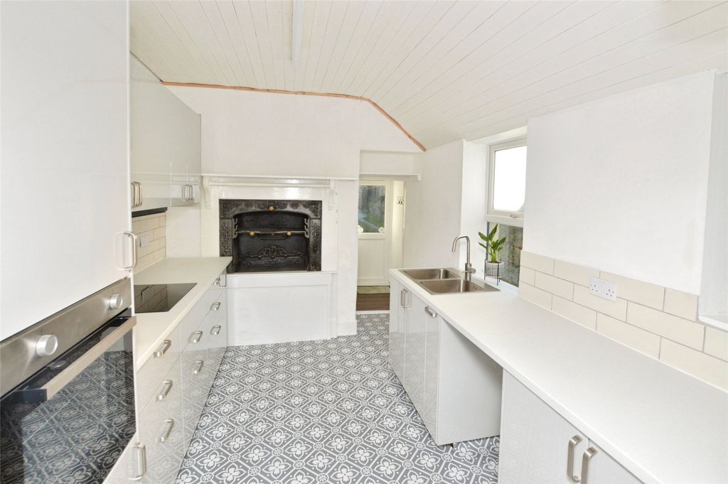 Property photo 2 of 12 Picture No. 06